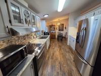 1998 Skyline Manufactured Home