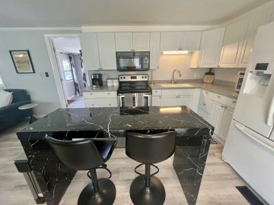 Photo 4 of 22 of home located at 2550 State Rd. 580 #0443 Clearwater, FL 33761