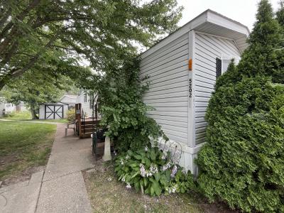 Mobile Home at 5202 Brandon Ct Sterling Heights, MI 48310