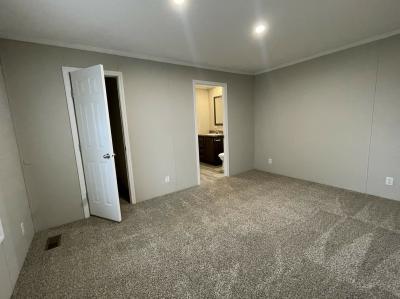 Photo 3 of 9 of home located at 4858 Duncan Ct Sterling Heights, MI 48310