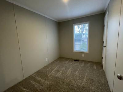 Photo 5 of 9 of home located at 4858 Duncan Ct Sterling Heights, MI 48310