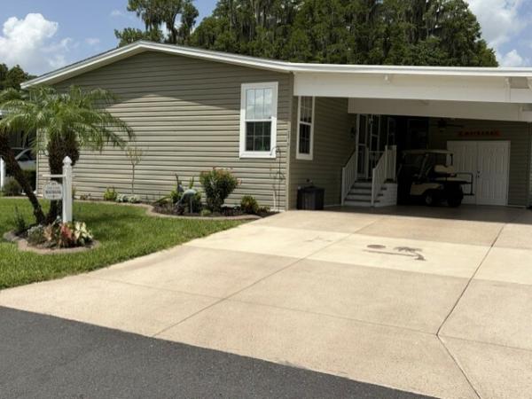 Photo 1 of 2 of home located at 2315 Snowy Plover Drive Lot 12055 Lakeland, FL 33810