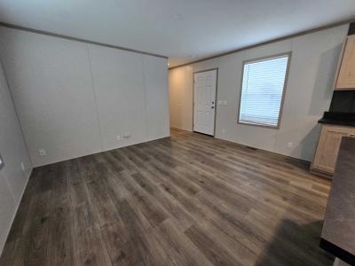 Photo 4 of 30 of home located at 52885 Van Buren Court #288 Chesterfield, MI 48051