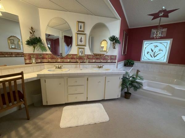 1993 Homes of Merit HS Mobile Home