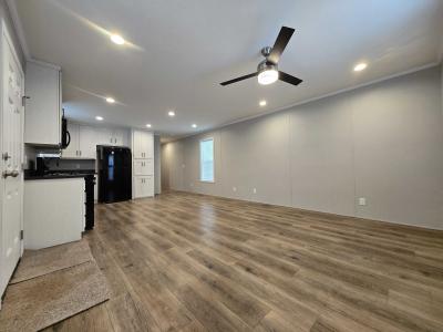 Photo 2 of 31 of home located at 52212 Worthington Lane #414 Chesterfield, MI 48051