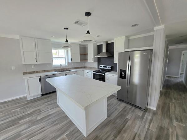 2025 Palm Harbor 340LS99999M Mobile Home