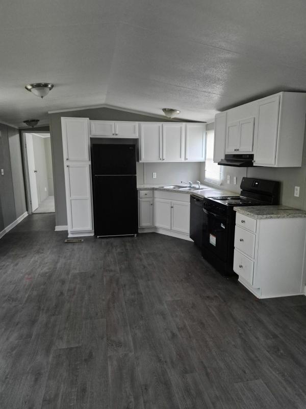 2001 Oakwood Homes Corp Mobile Home For Sale