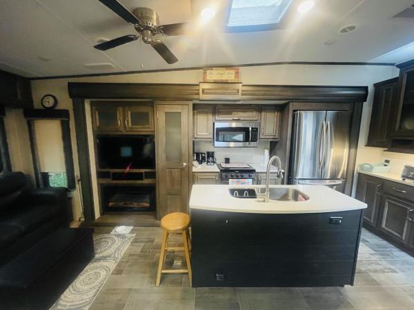 2018 5th Wheel 5th Wheel Mobile Home