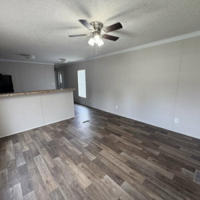 Photo 5 of 18 of home located at 157 Railway Avenue Thomasville, GA 31792