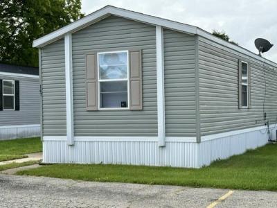 Mobile Home at 1001 Mayflower Road #147 South Bend, IN 46619
