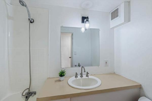 1973 UNK Manufactured Home