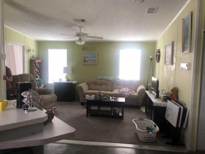 Mobile Home at 6137 Mission Viejo Dr Zephyrhills, FL 33542
