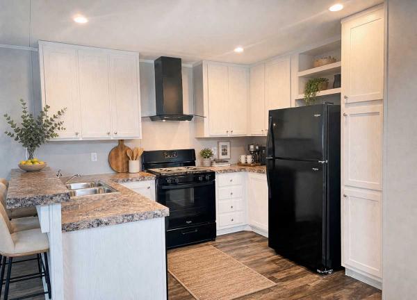 2022  Mobile Home For Sale