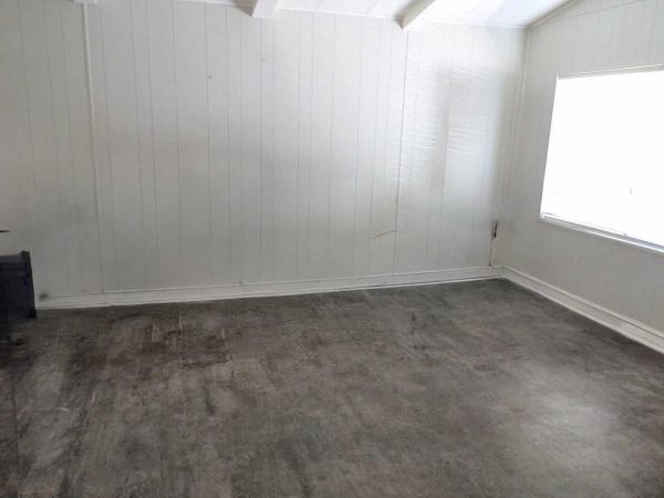 1984 Skyline Palmsprings Mobile Home