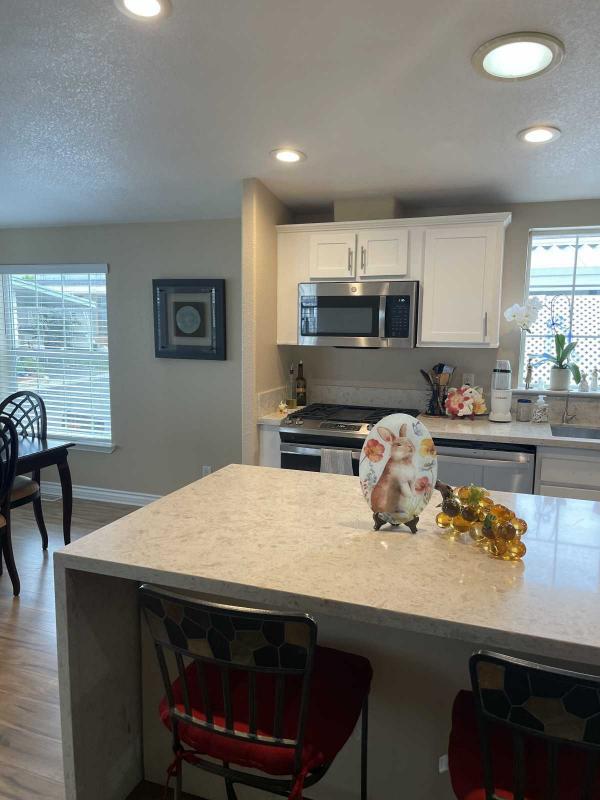 2006 Fleetwood Oakmanor Mobile Home