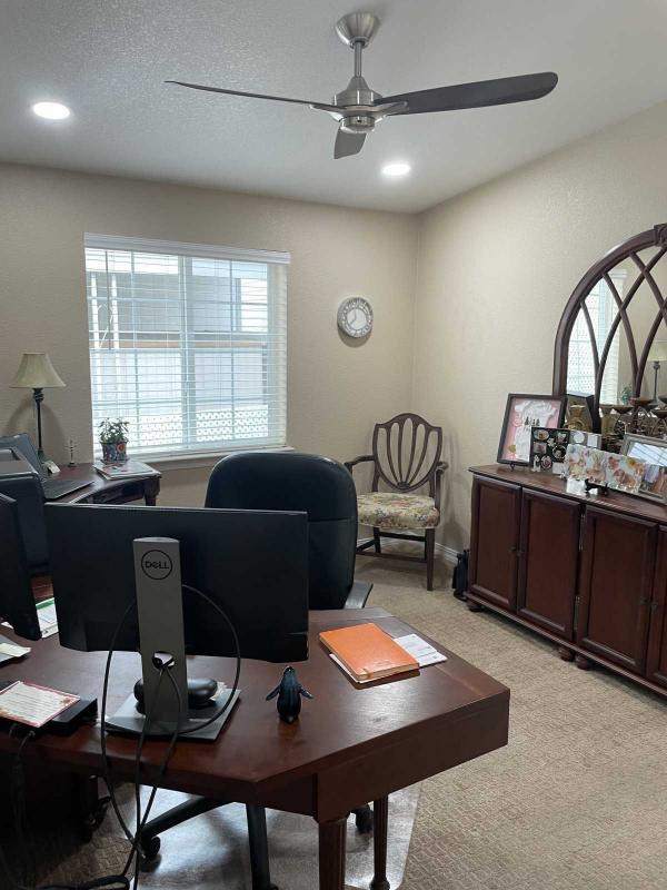 2006 Fleetwood Oakmanor Mobile Home