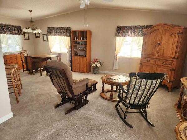 2002 Champion Home Builders Infinity ll Manufactured Home