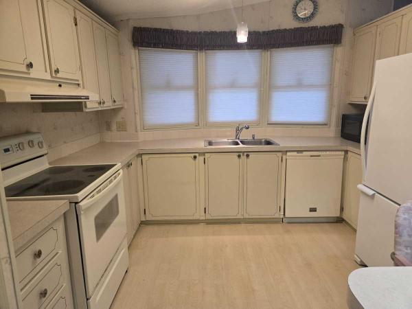 1990 Palm Harbor Manufactured Home