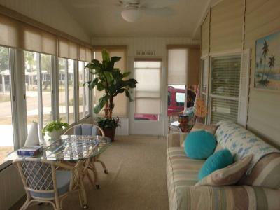 Photo 4 of 21 of home located at 1813 Monticello Drive Naples, FL 34110