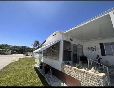 Photo 2 of 8 of home located at 192 Caviller Ct North Fort Myers, FL 33917