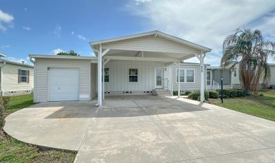 Photo 2 of 18 of home located at 805 Sutton St Lady Lake, FL 32159