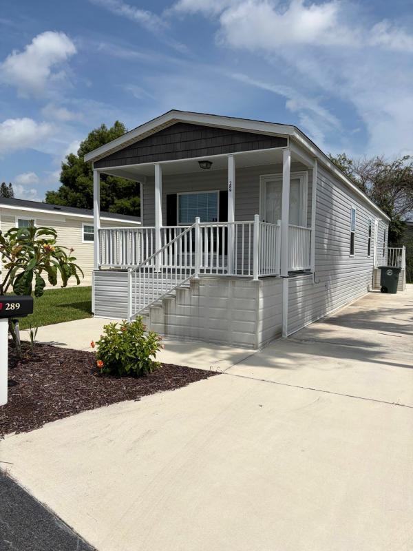 Photo 1 of 2 of home located at 289 Kingfisher Avenue Fort Pierce, FL 34982