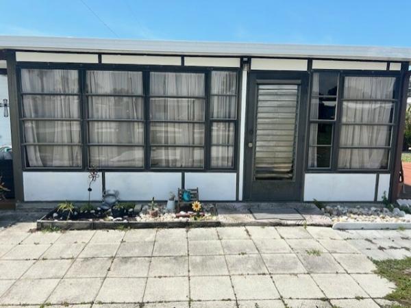 1984 Mobile Home