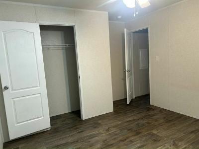 Photo 5 of 13 of home located at 660 Maxey Road Space 158 Houston, TX 77013