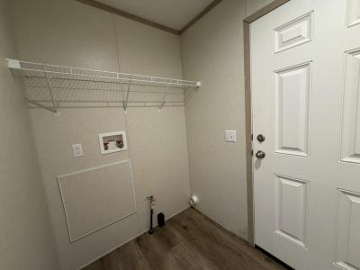 Photo 3 of 9 of home located at 2525 County Line Rd., #291 Des Moines, IA 50321