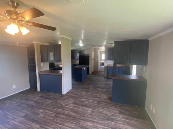 2012 OAK CREEK HOMES Mobile Home For Sale