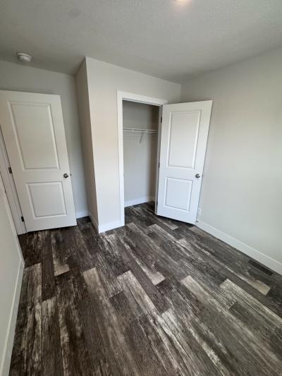 Photo 2 of 13 of home located at 17018 Dalworth Macomb, MI 48044
