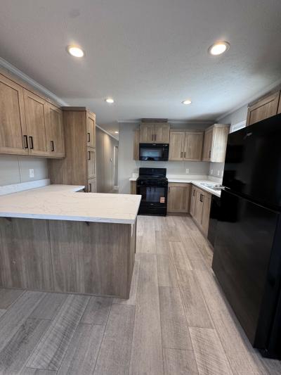 Mobile Home at 17175 Bolingbrook Macomb, MI 48044