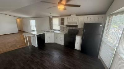 Photo 4 of 7 of home located at 6200 Brookville Road, Lot #134 Indianapolis, IN 46219