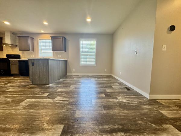 2019 CLAYTON 81FSN28523A Mobile Home