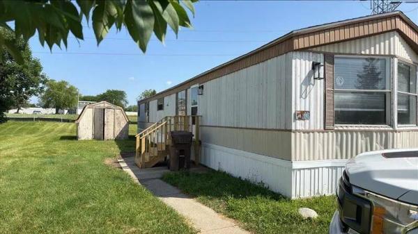Photo 1 of 2 of home located at 4807 Starboard Dr. Fort Wayne, IN 46825