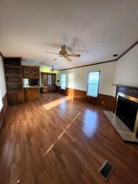 1987 Schult Manufactured Home