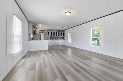 Photo 4 of 14 of home located at 9400 Elm Ct #676 Federal Heights, CO 80260