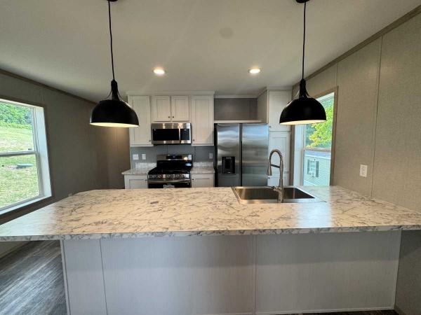 2026 Clayton Gem Series Peridot 52 Manufactured Home