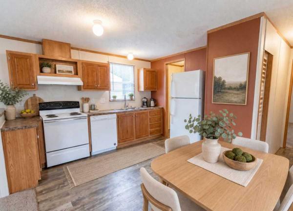 2011  Mobile Home For Sale