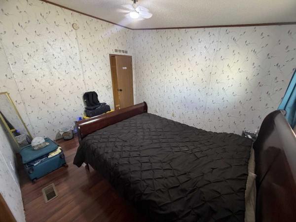 1996 M/M MH Mobile Home