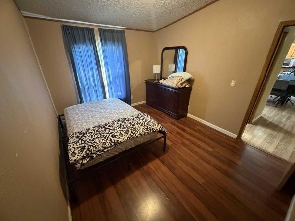 1996 M/M MH Mobile Home