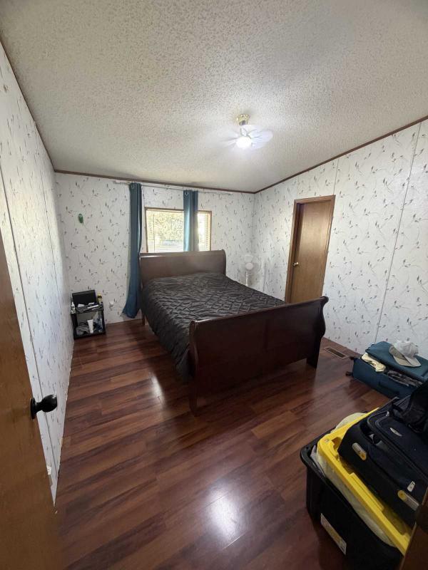 1996 M/M MH Mobile Home