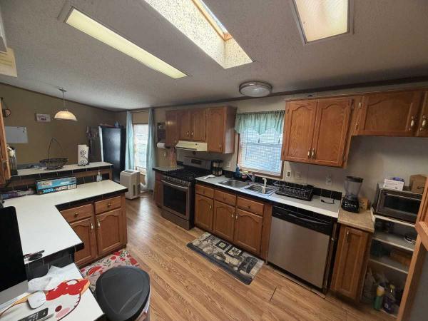 1996 M/M MH Mobile Home