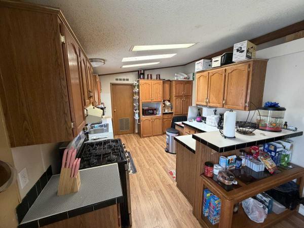 1996 M/M MH Mobile Home