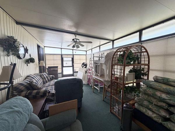 1984 Park Manufactured Home