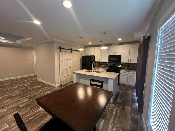 2021 Clayton 32PAT28563BH21 Mobile Home