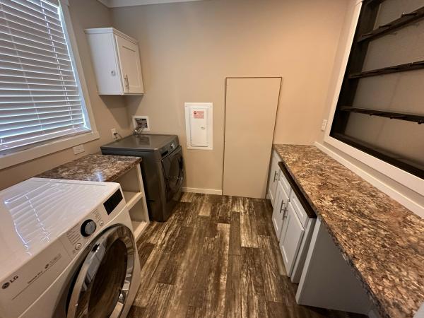 2021 Clayton 32PAT28563BH21 Mobile Home