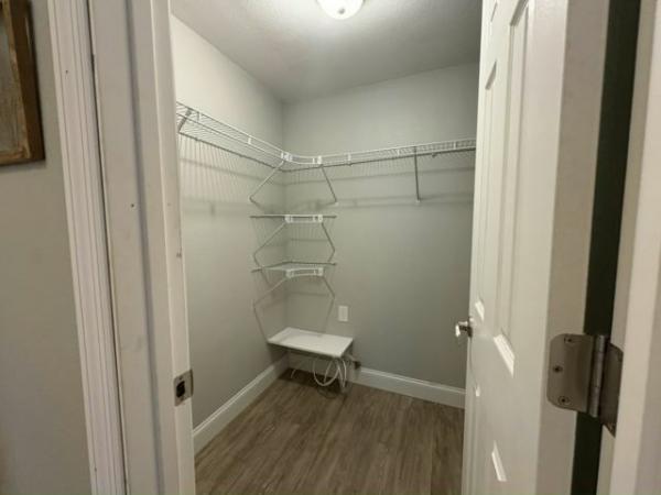 1980 NOBI Manufactured Home