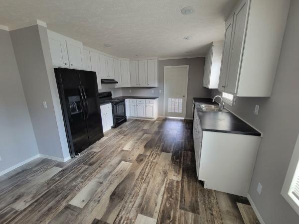 2022 Clayton Classic 56G Mobile Home