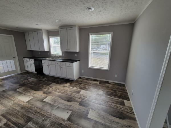 2022 Clayton Classic 56G Mobile Home